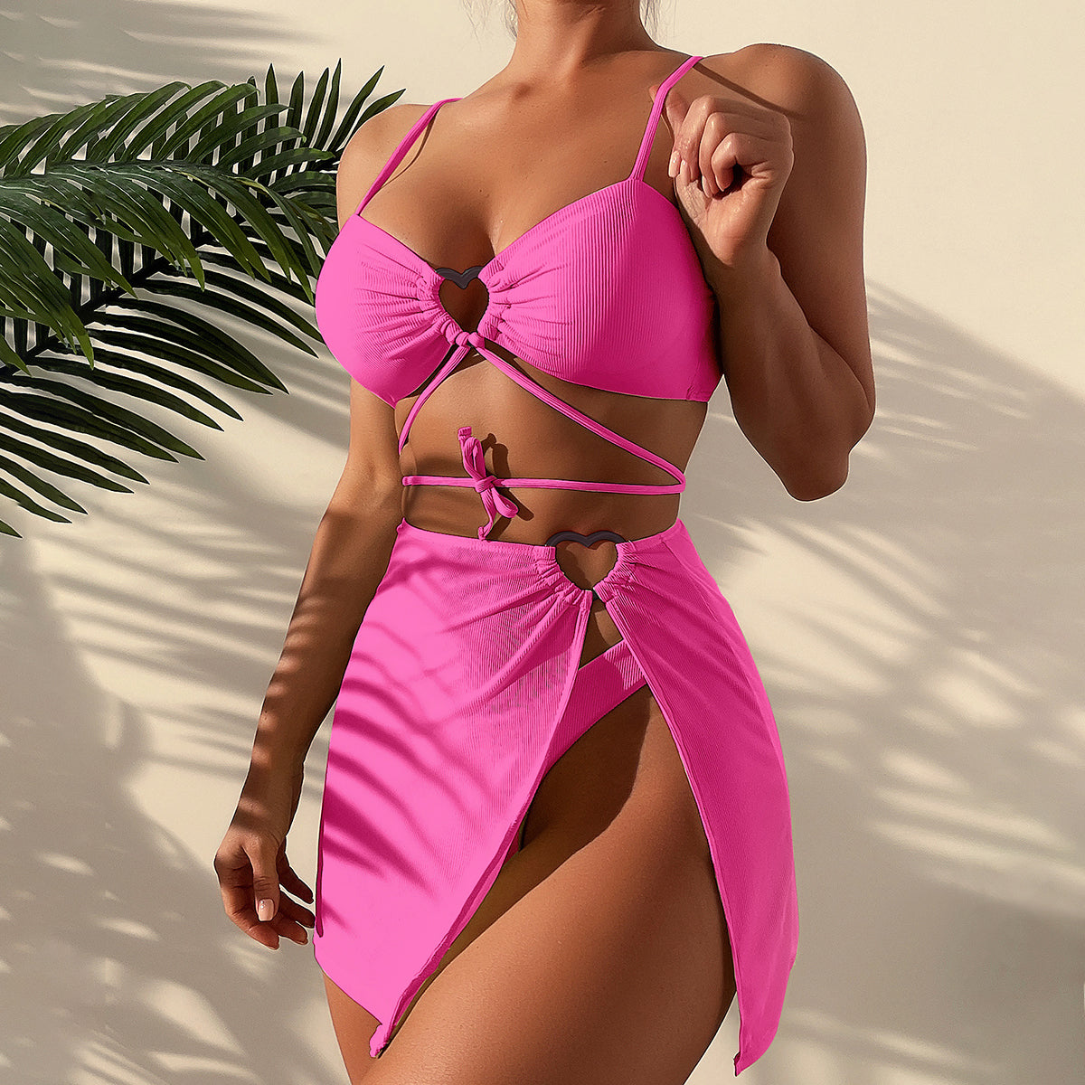 Donna | Stylish Women's Bikini Set for Trendy Beach Look