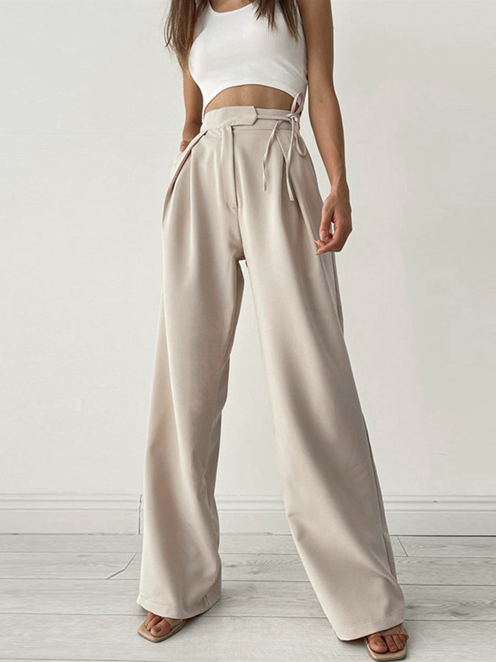 Harper | High Waist Pleated Leg Trousers - Flowy Elegant Fit