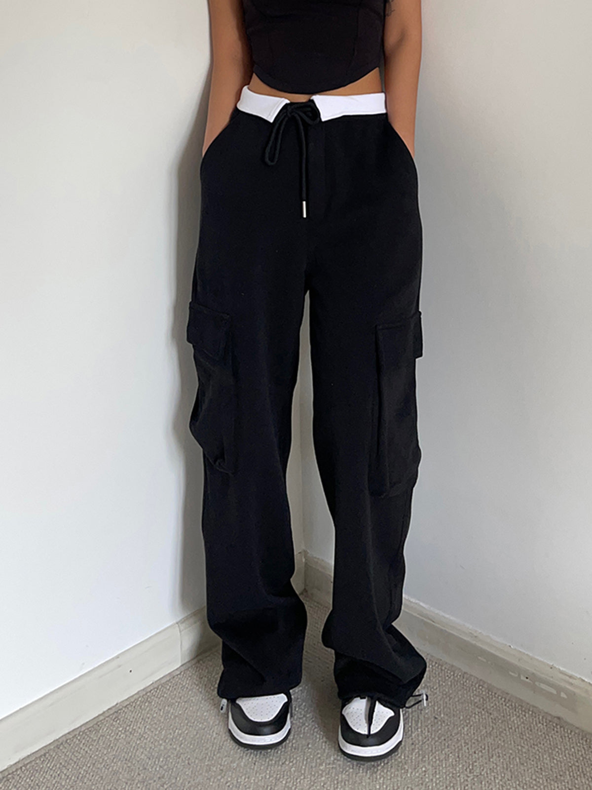 Benedetta® | Comfortable Cargo Sweatpants With Contrast Waistband