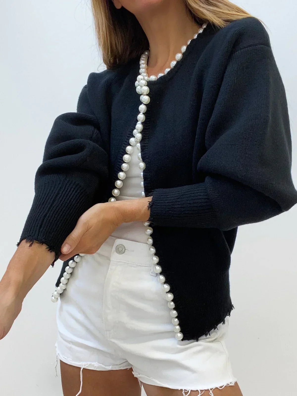 Elisa® | Luxurious vest with parel edge