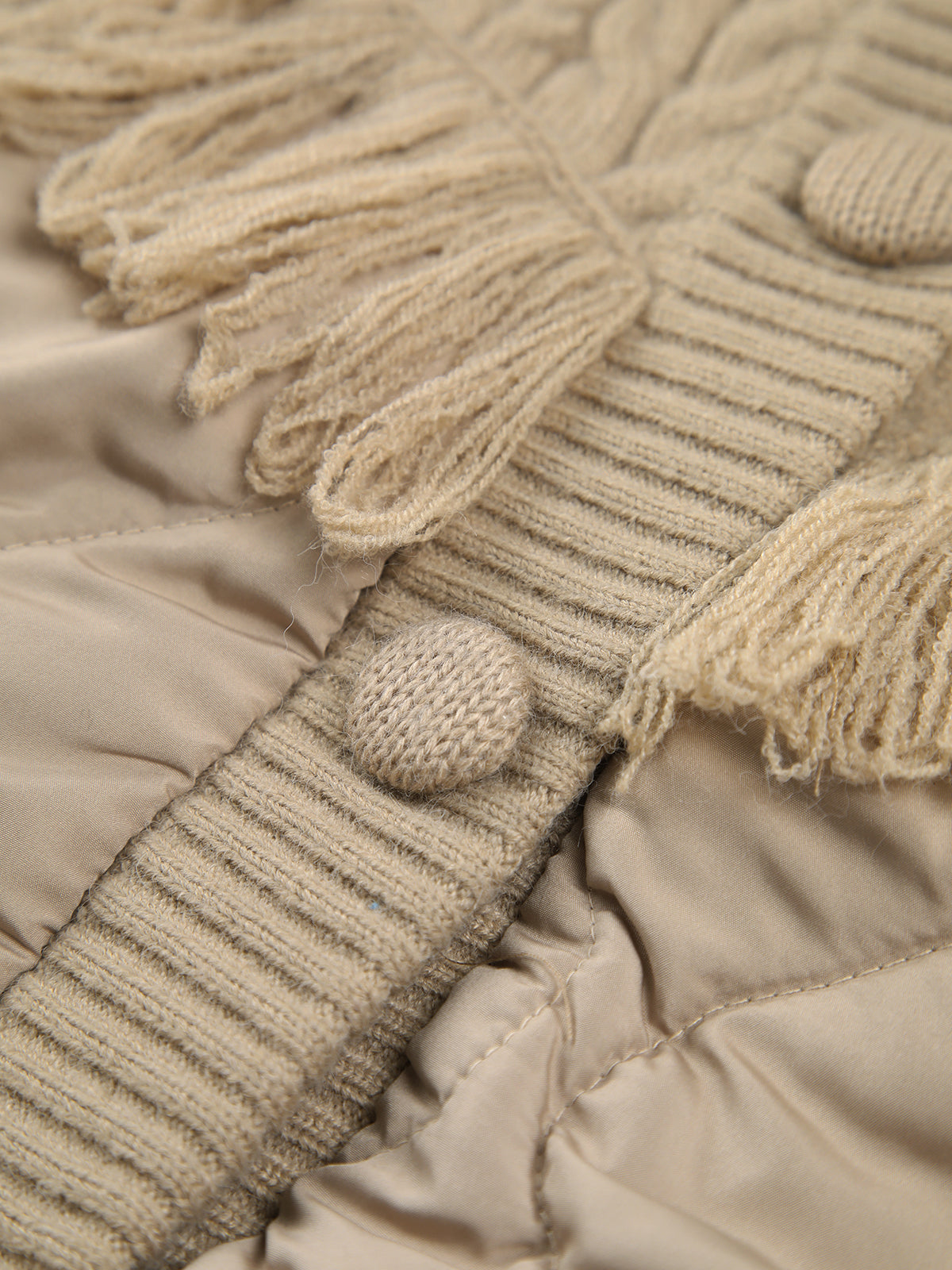Carolina® | Patchwork quilted jacket with cable knit