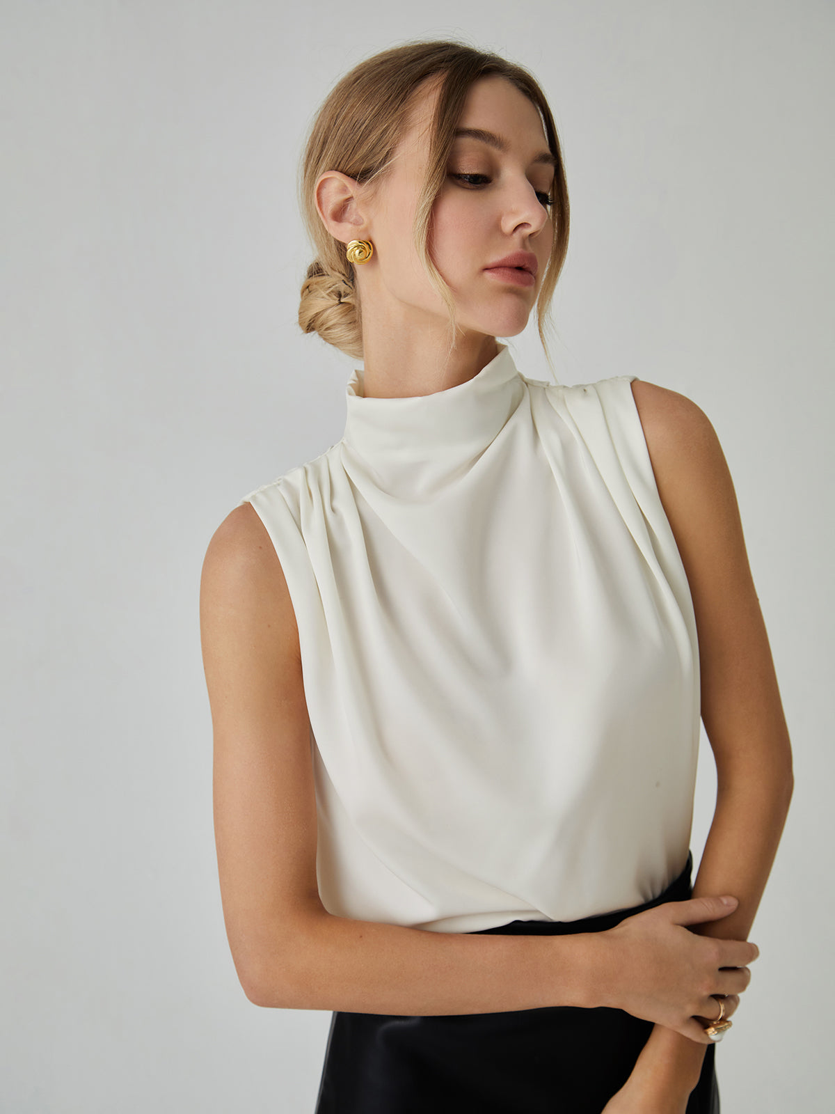 Brenton® | Pleated Sleeveless Blouse With A High Collar
