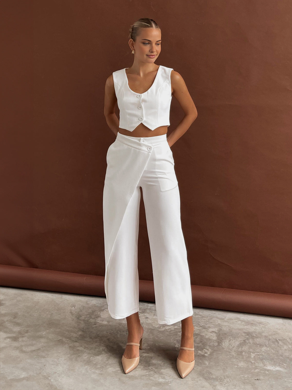 Arnica® | Elegant Trouser Set With An Asymmetrical Cut