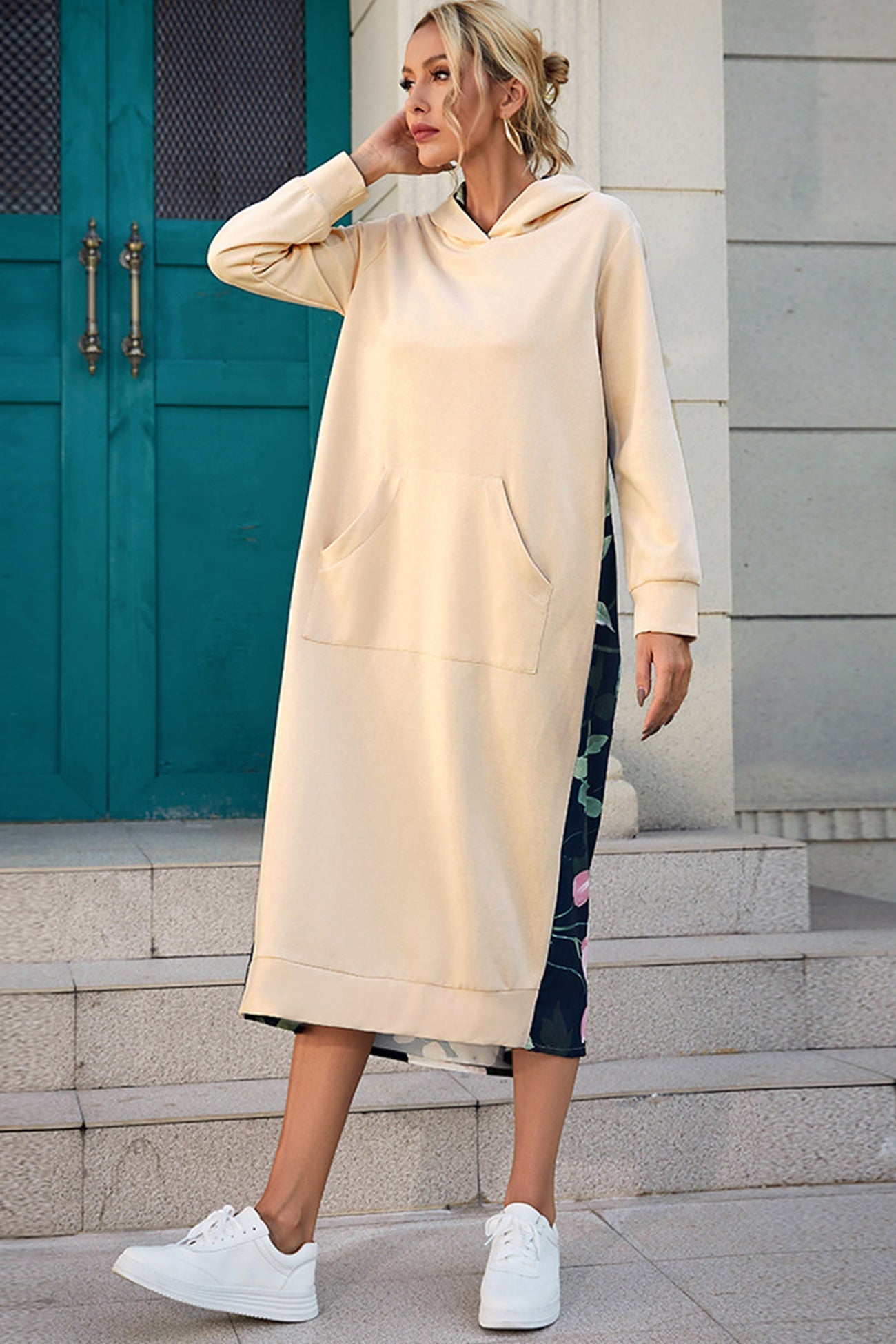 Catarina® | Long hoodie in patchwork cotton with floral print on the back