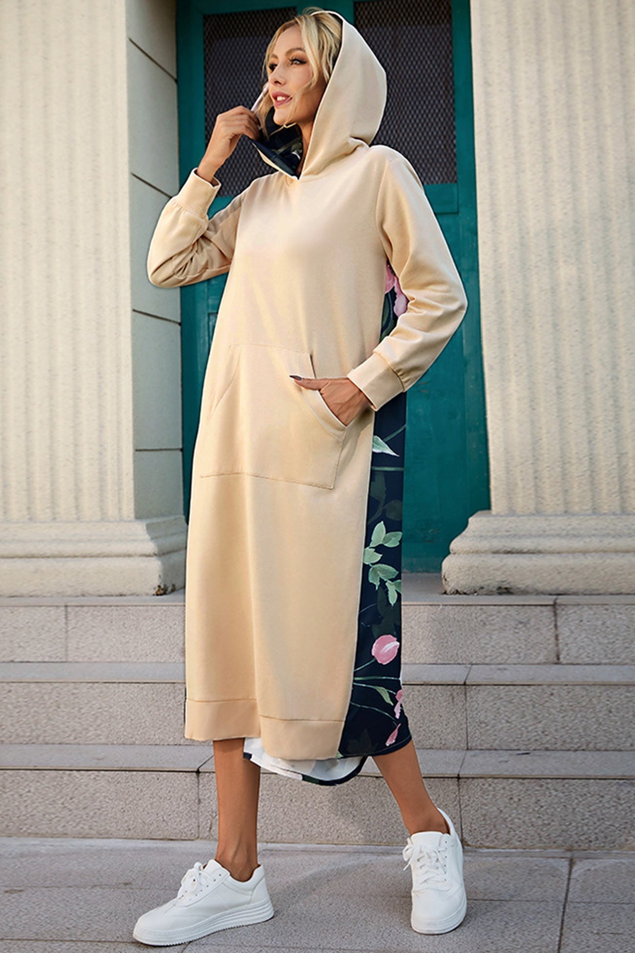 Catarina® | Long hoodie in patchwork cotton with floral print on the back