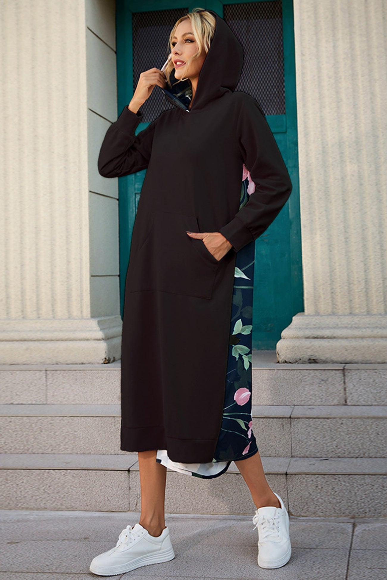 Catarina® | Long hoodie in patchwork cotton with floral print on the back