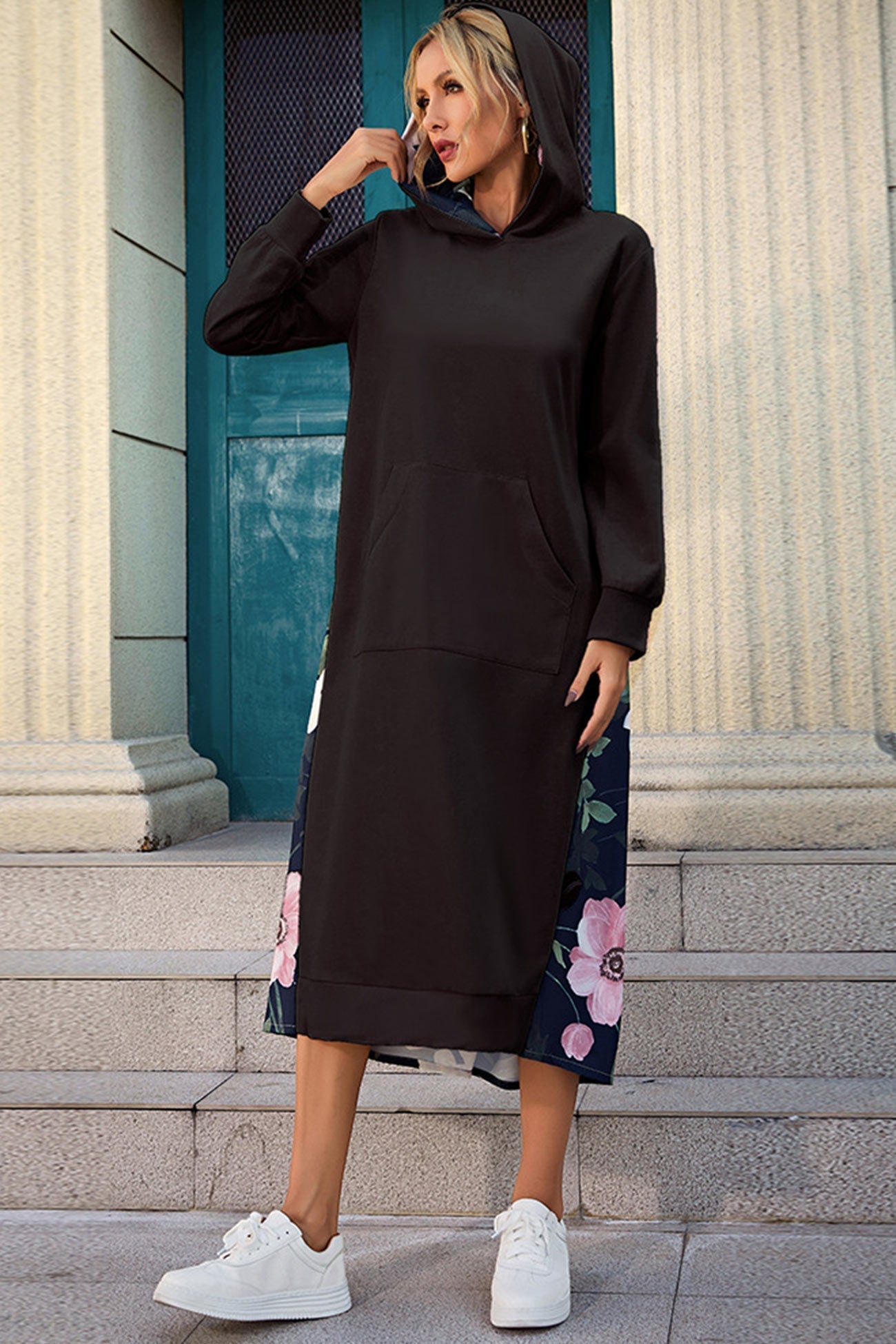 Catarina® | Long hoodie in patchwork cotton with floral print on the back