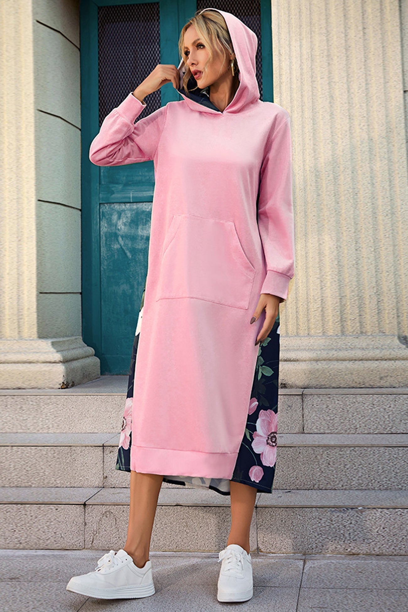 Catarina® | Long hoodie in patchwork cotton with floral print on the back