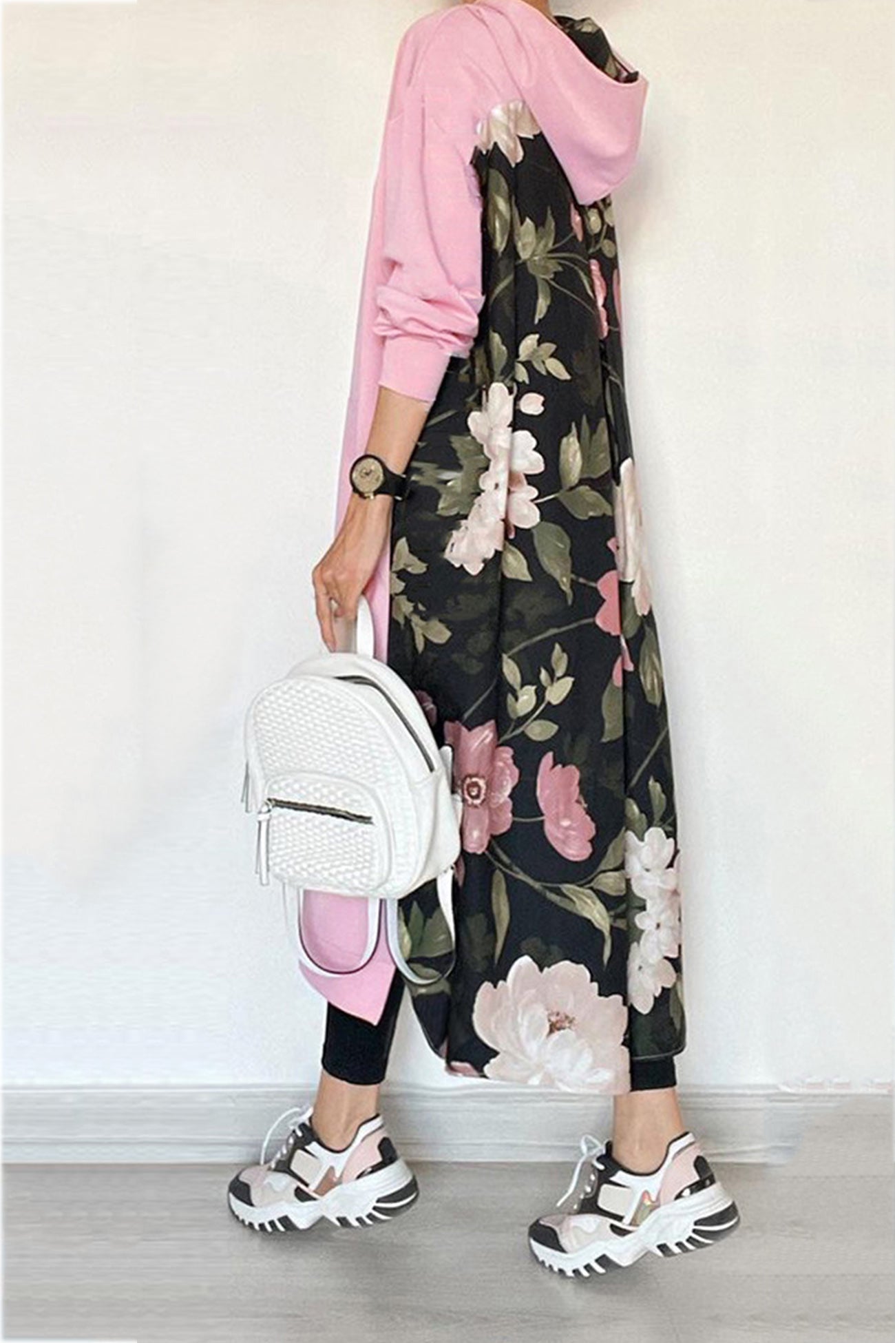 Catarina® | Long hoodie in patchwork cotton with floral print on the back