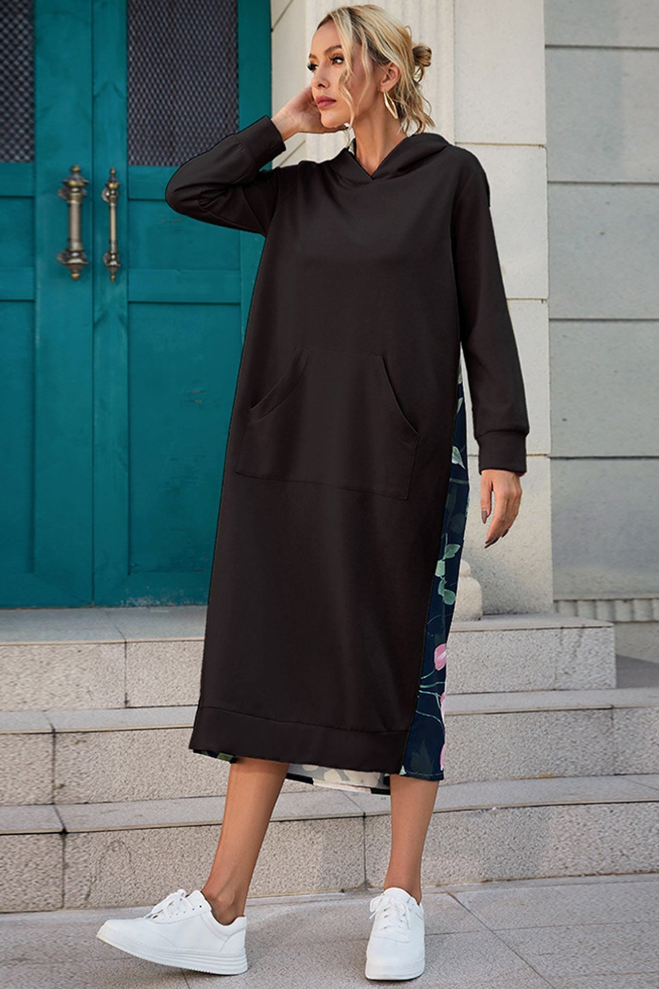 Catarina® | Long hoodie in patchwork cotton with floral print on the back