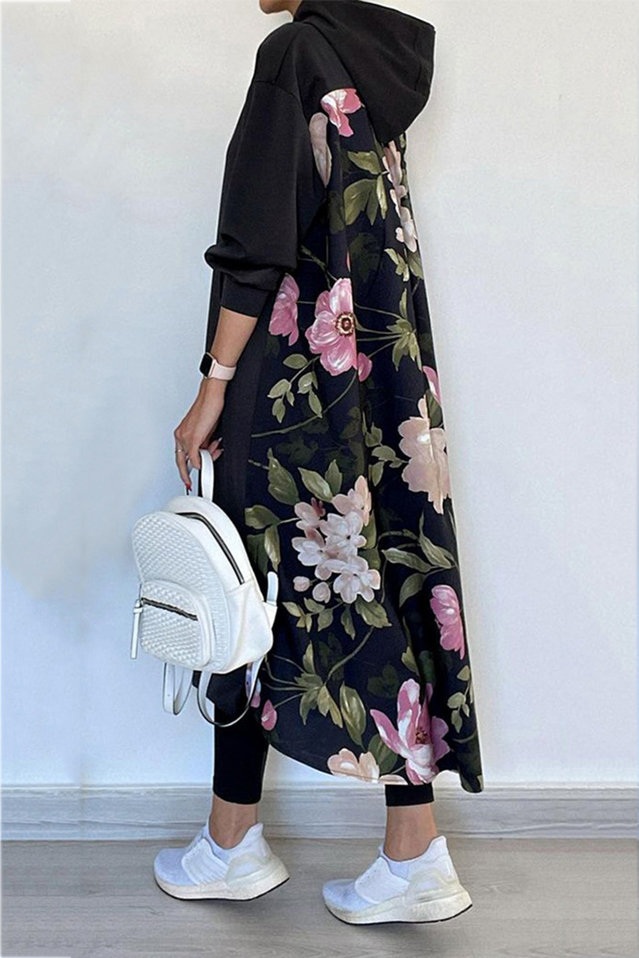 Catarina® | Long hoodie in patchwork cotton with floral print on the back