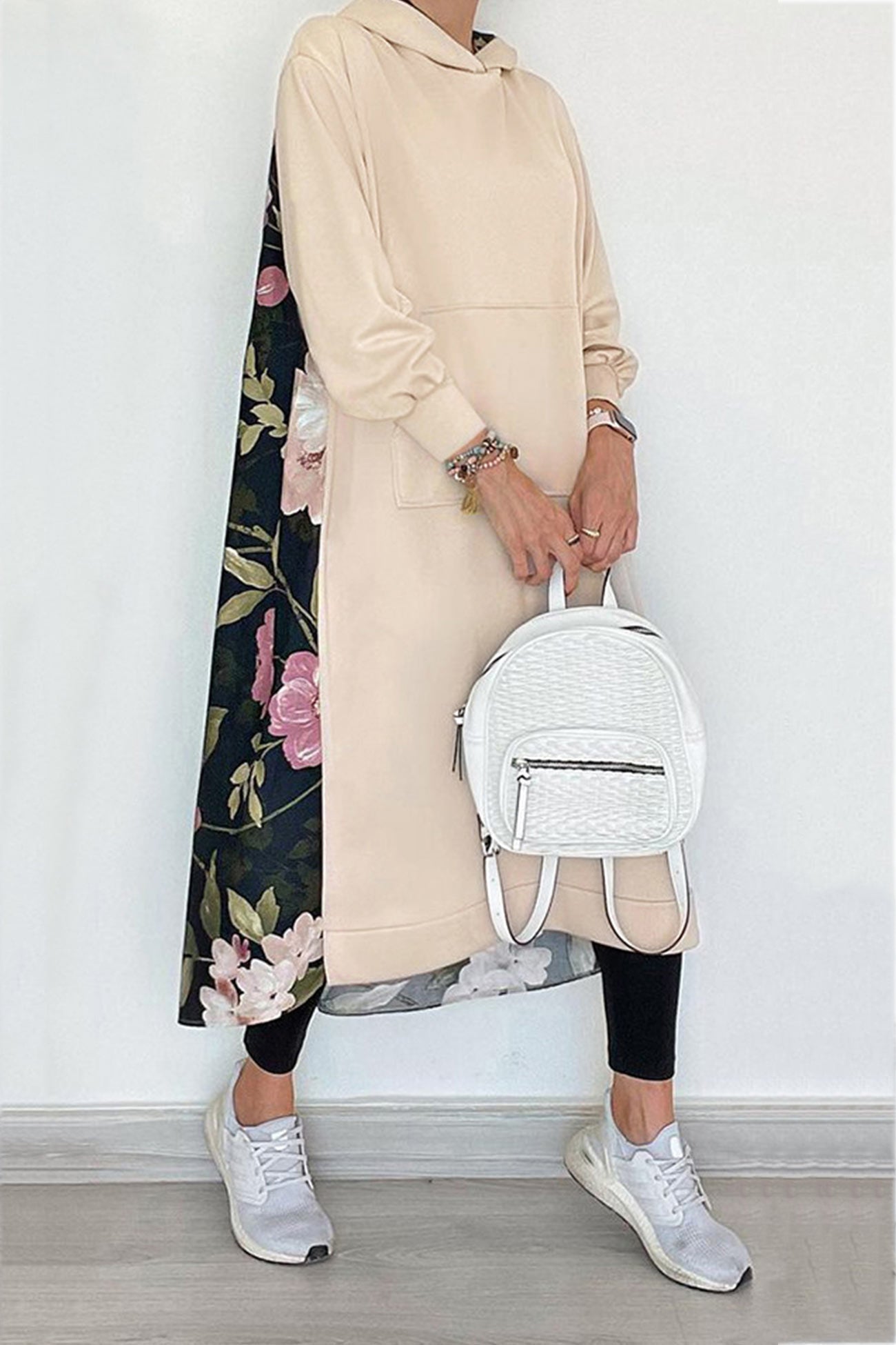 Catarina® | Long hoodie in patchwork cotton with floral print on the back