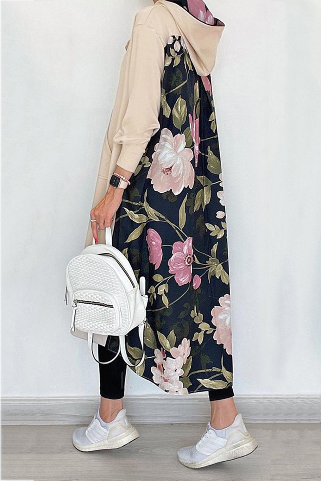 Catarina® | Long hoodie in patchwork cotton with floral print on the back