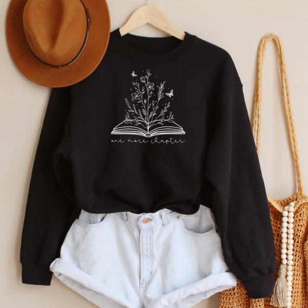 Caridad® | Stylish women's sweater with a unique design
