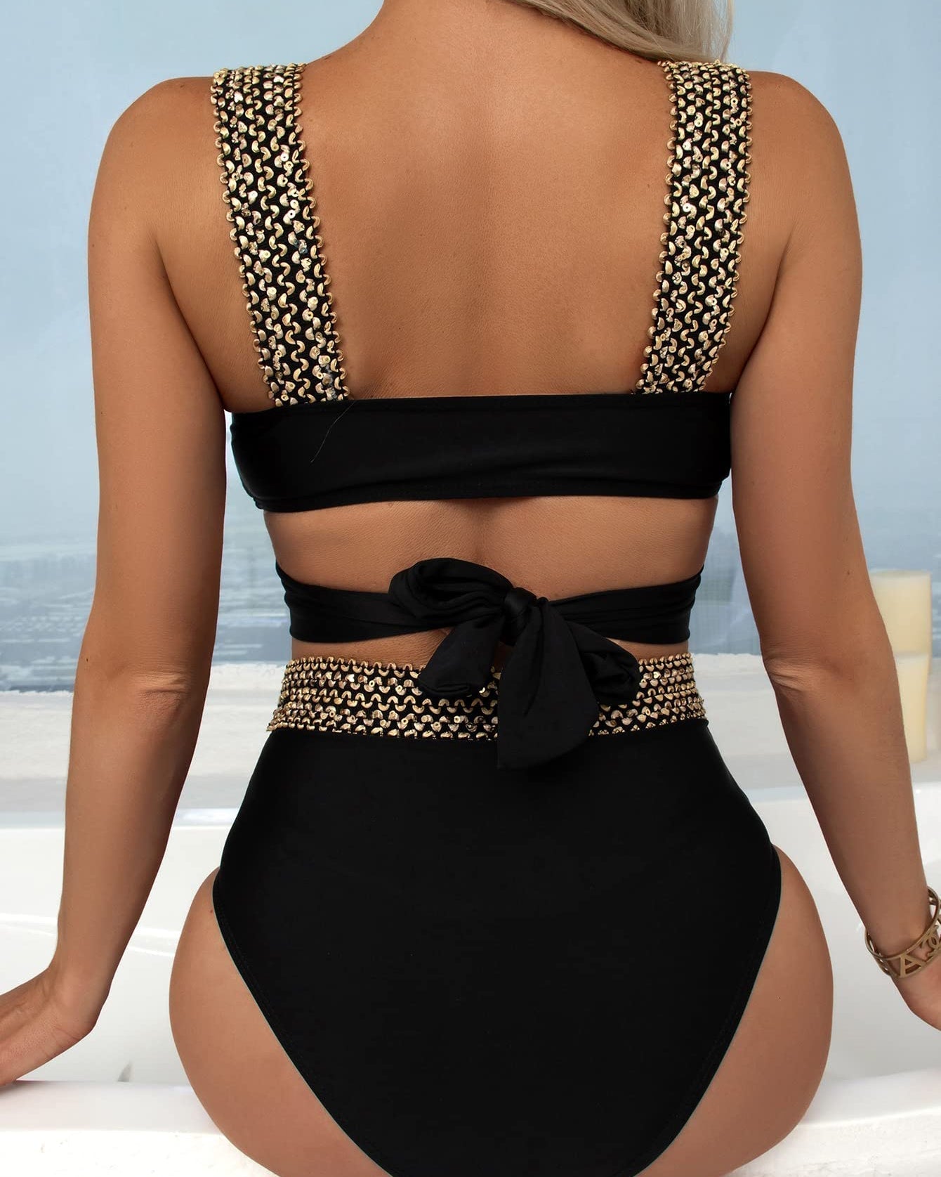 Alma® | Gold-colored bikini with cross-shoulder strap and high waist