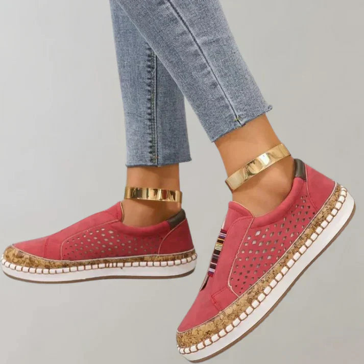 Aurora® | Elegant and detailed supportive winter footwear