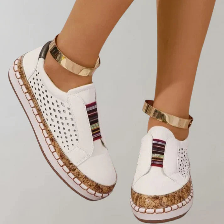 Aurora® | Elegant and detailed supportive winter footwear