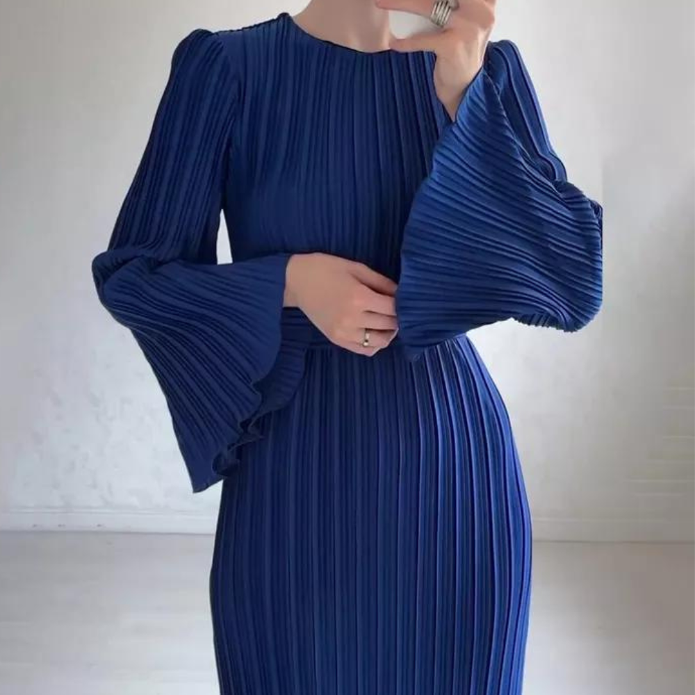 Constance® | Timeless pleated maxi dress for women