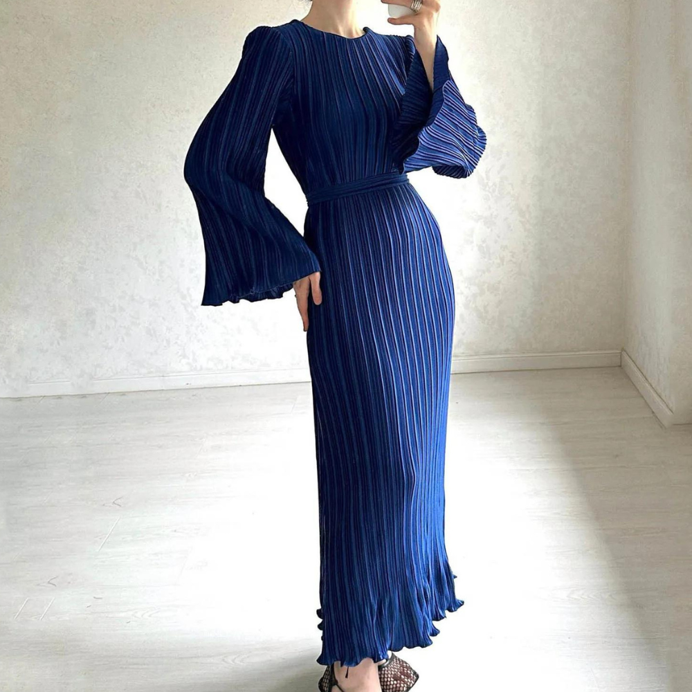 Constance® | Timeless pleated maxi dress for women