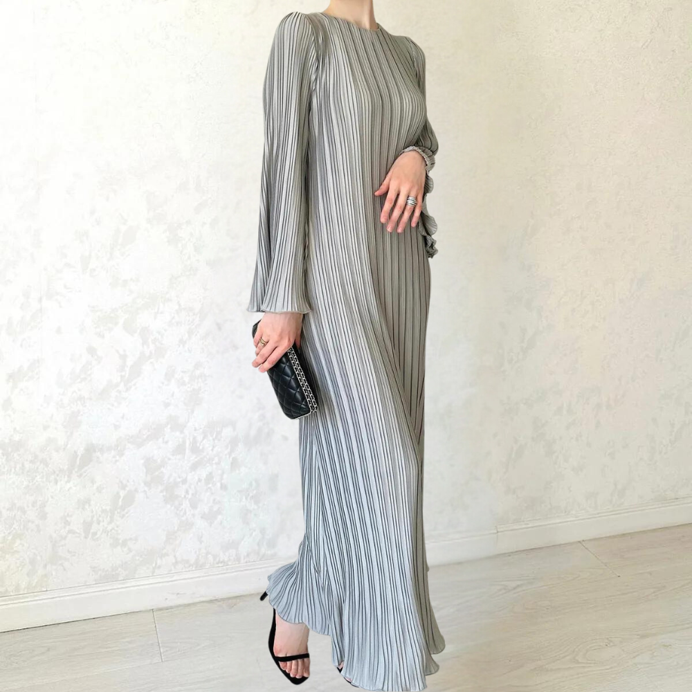 Constance® | Timeless pleated maxi dress for women