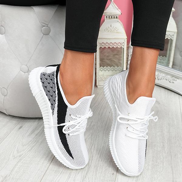 Claudia | Ursina – Breathable, lightweight shoes for everyday wear