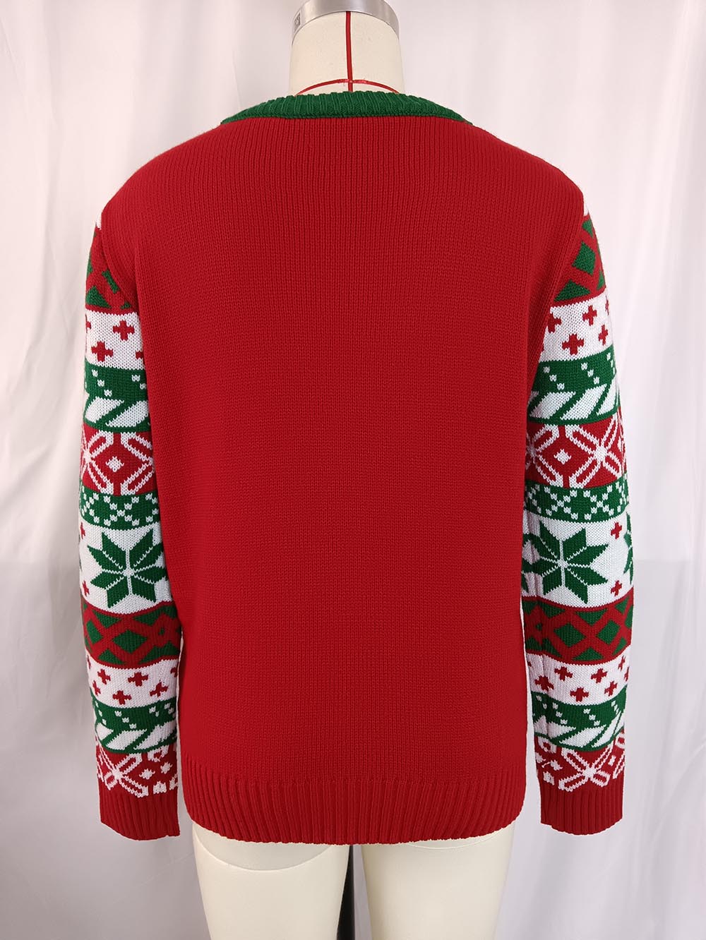 Elda® | Knitted sweater with Christmas tree embroidery for an ugly Christmas