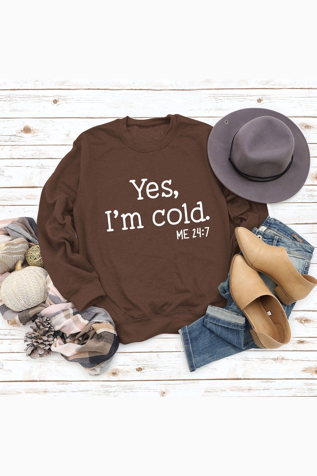 Angela® | Sweatshirt with “I'm Cold” letter print