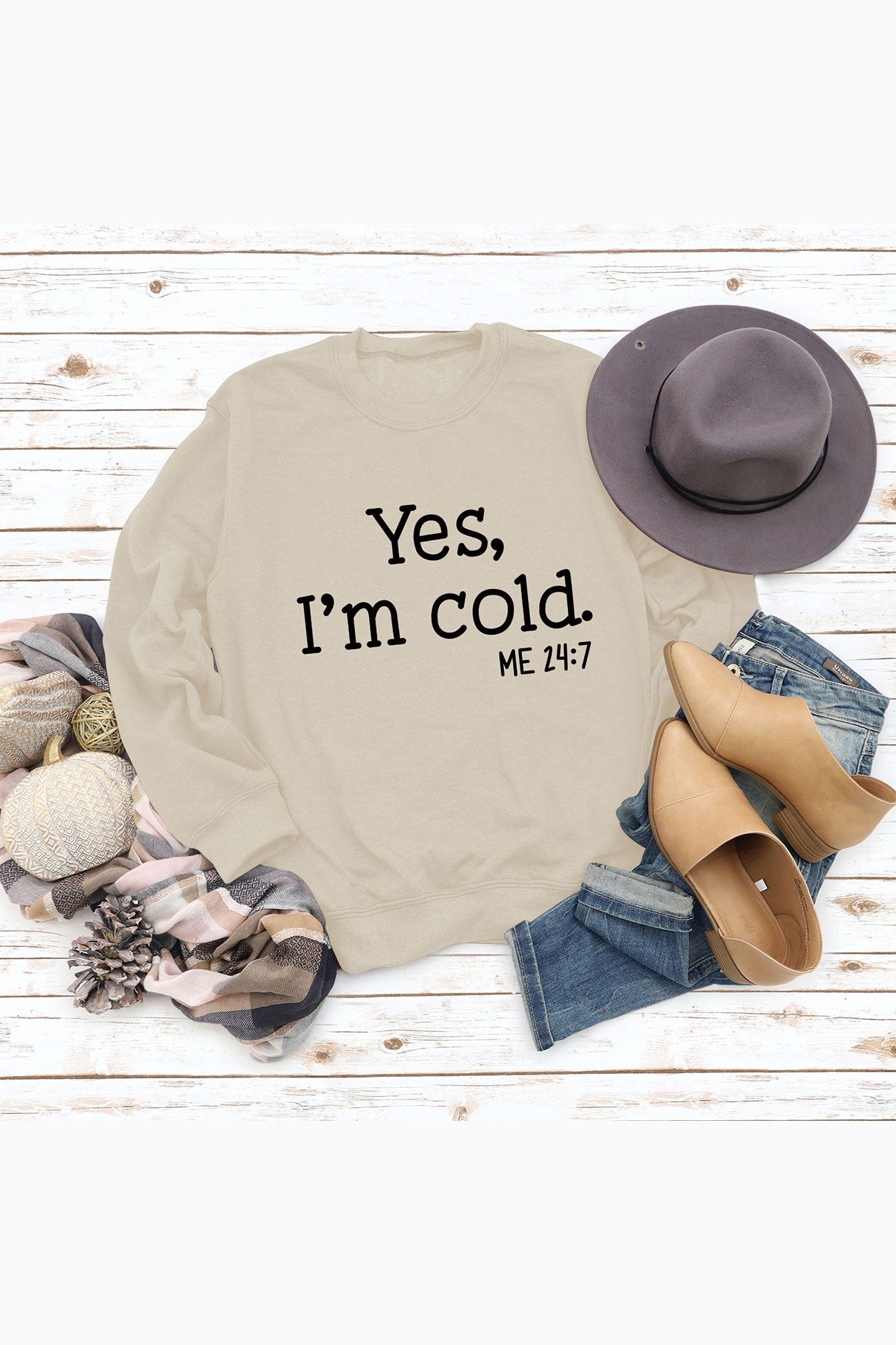 Angela® | Sweatshirt with “I'm Cold” letter print