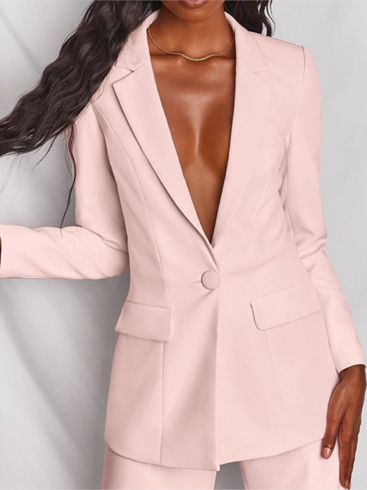 Argia® | Woman Business Suit Elegance For Any Meeting
