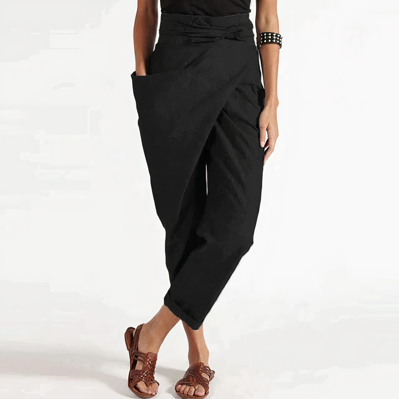 Corina® | Fashionable And Versatile Trousers In A Short Form
