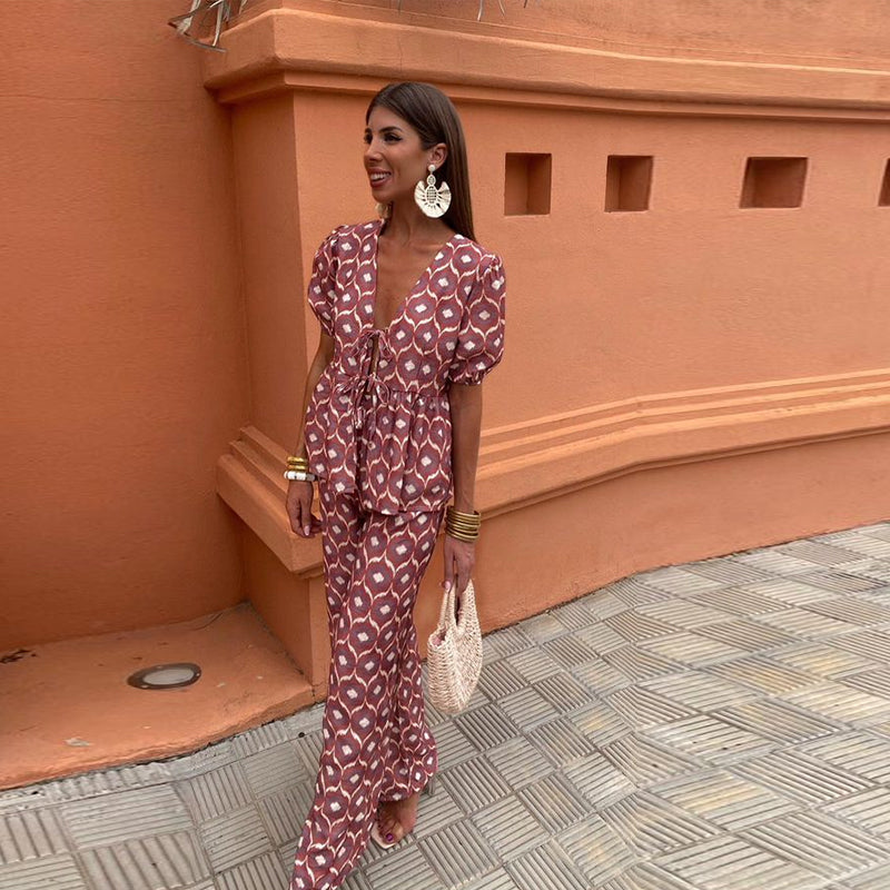 Elizabeth® | Casually chic two-piece set