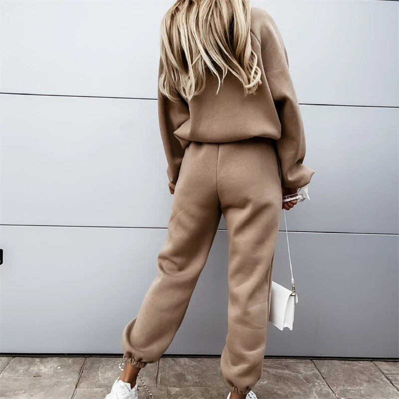 Camila | Set of hoodie and pants for women