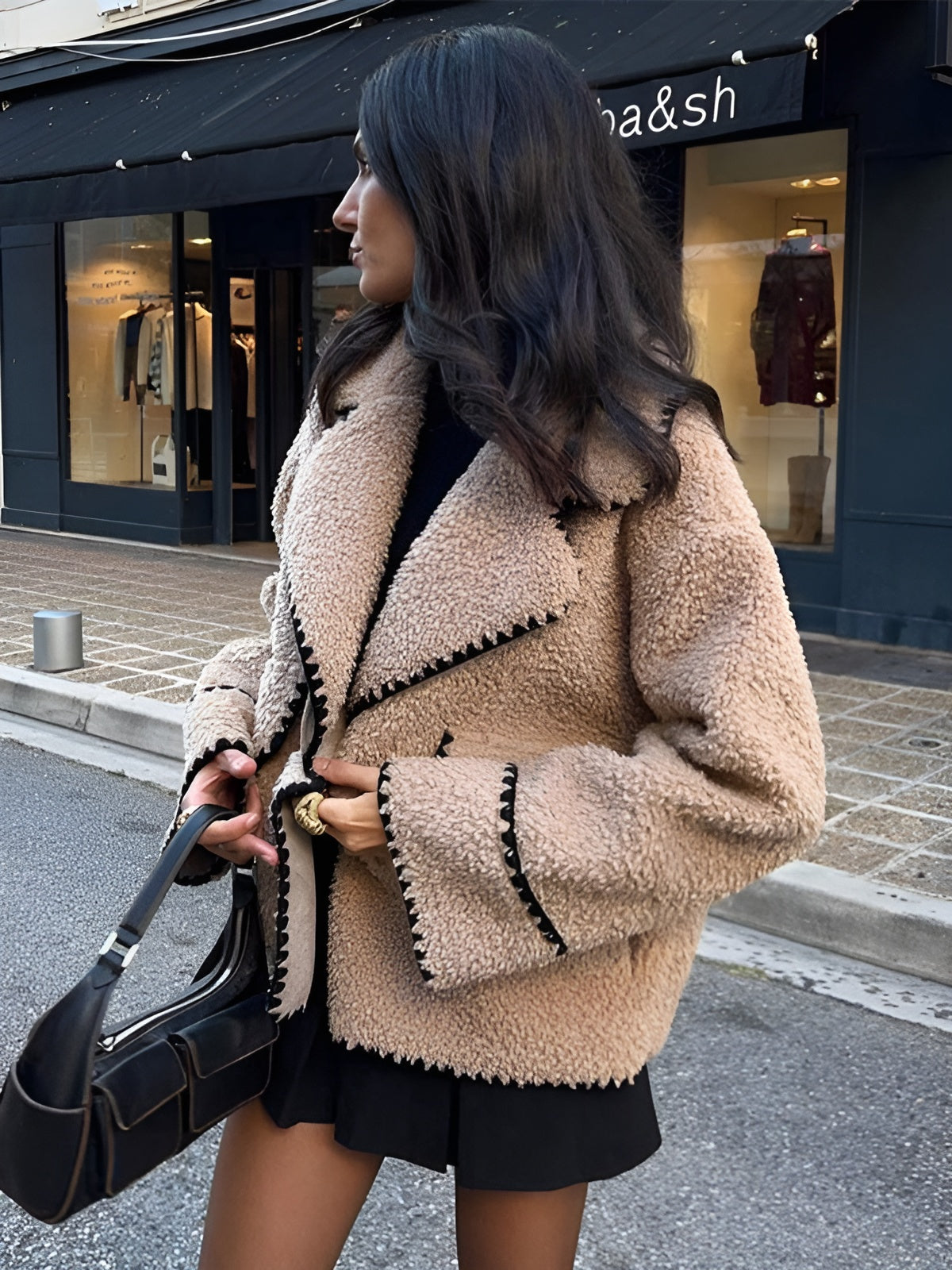 Consuelo® | Teddy bomber jacket with contrast stitching