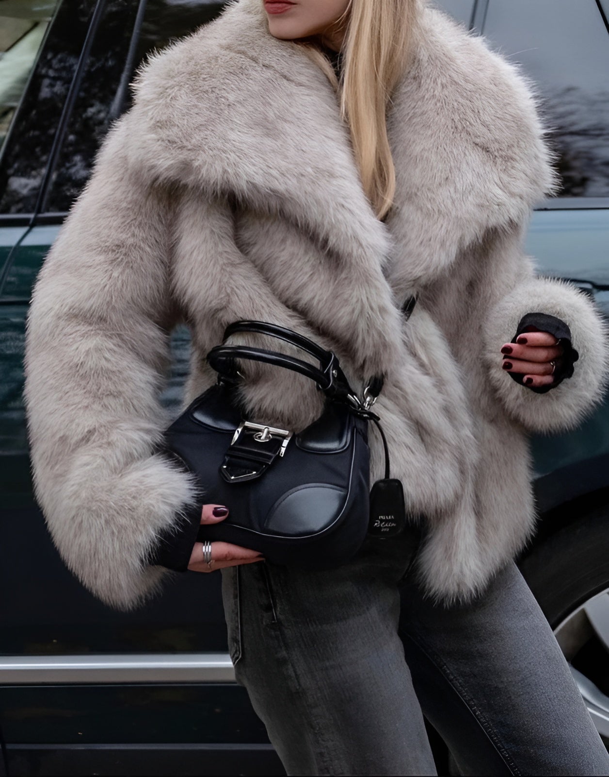 Celestina | Fur coat with lapel collar