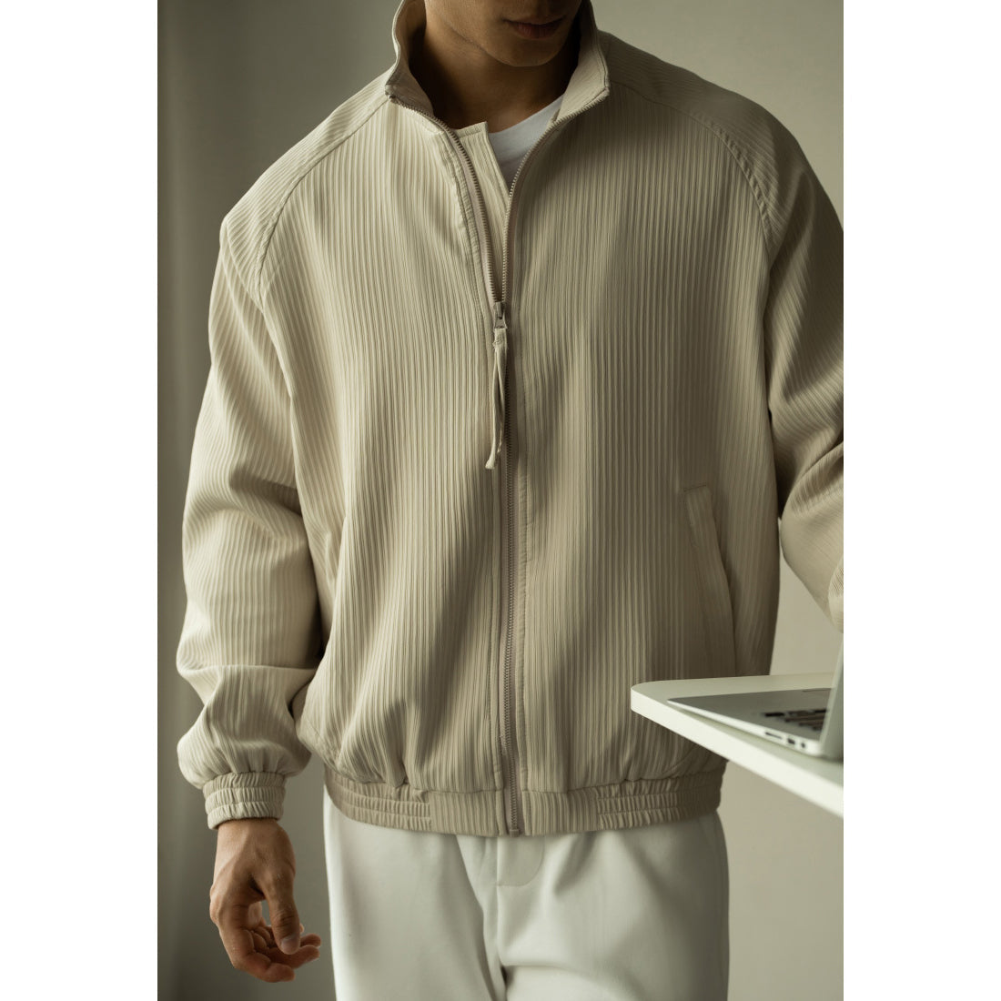 Men’s Jacket – Relaxed Fit – Ribbed Texture – Stand Collar – Zip Front – Casual Style