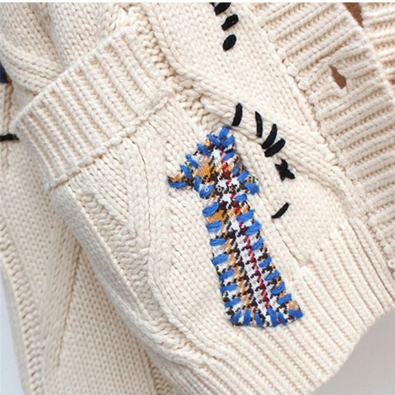 Celia® | Elegant knitted sweater with embroidery