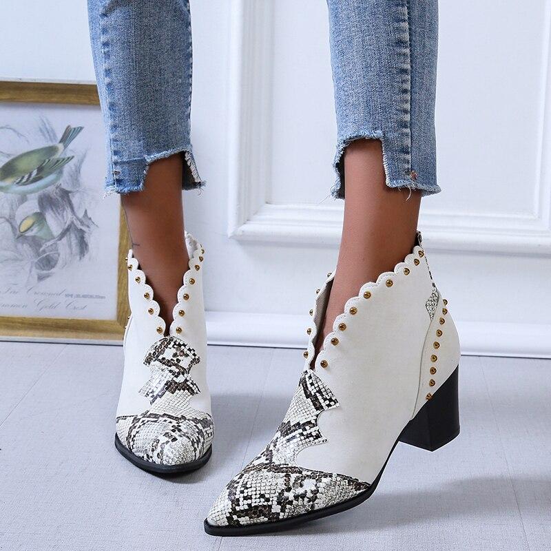 Diana® | Cowboy ankle boots with studs