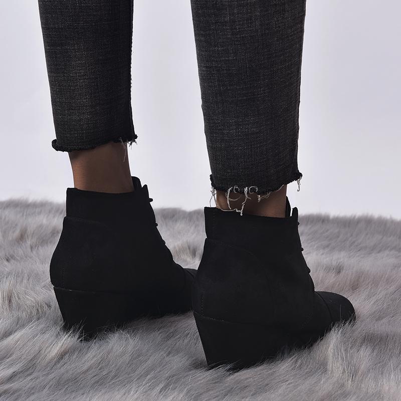 Cecilia® | Supportive and fashionable orthopedic shoes