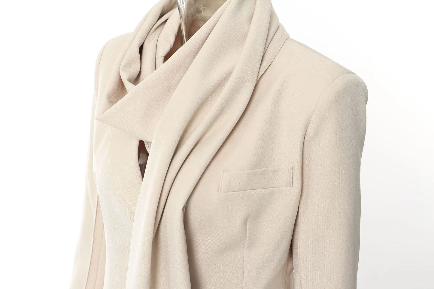 Dafne® | Fashionable and effortless winter garment