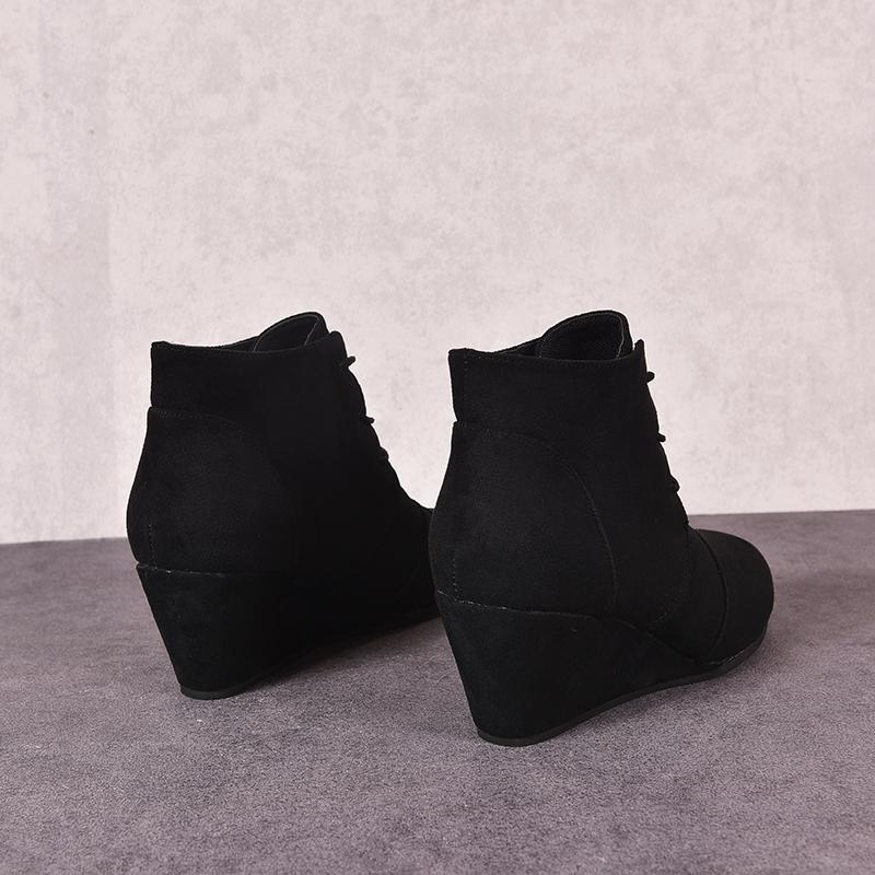 Cecilia® | Supportive and fashionable orthopedic shoes