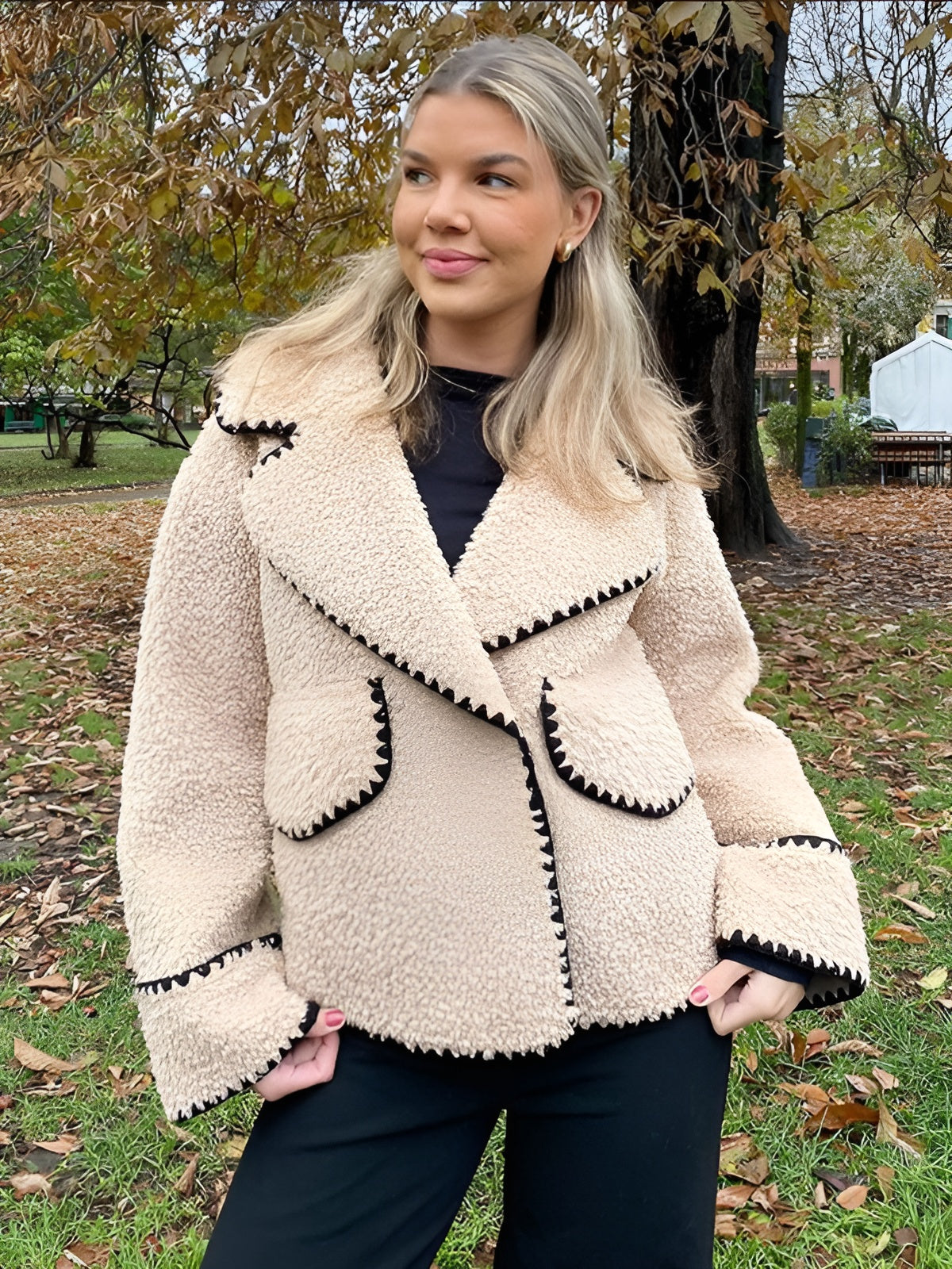 Consuelo® | Teddy bomber jacket with contrast stitching