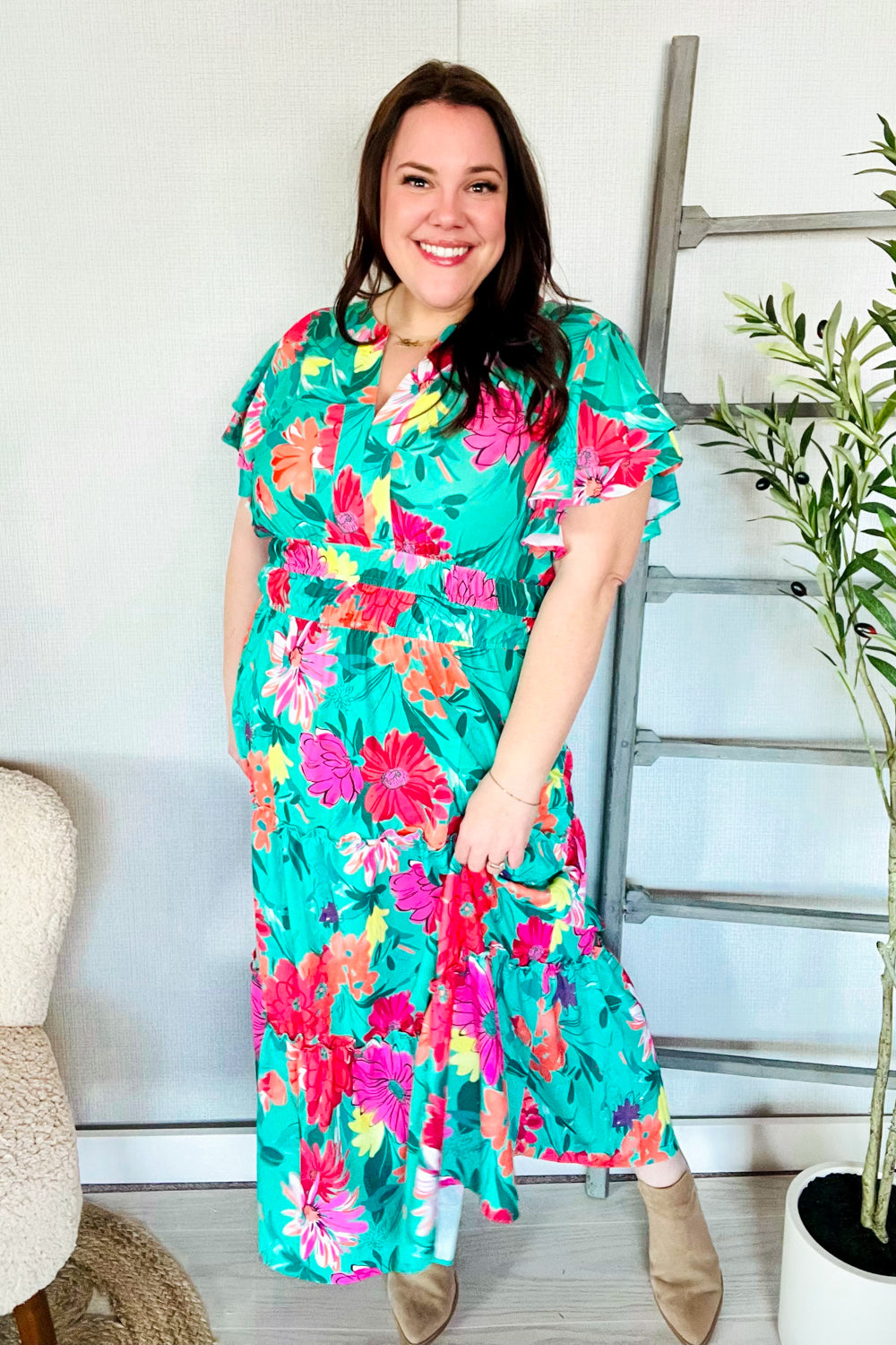 Bella® | Beautiful multicolor maxi dress with tropical floral print and smocked waist