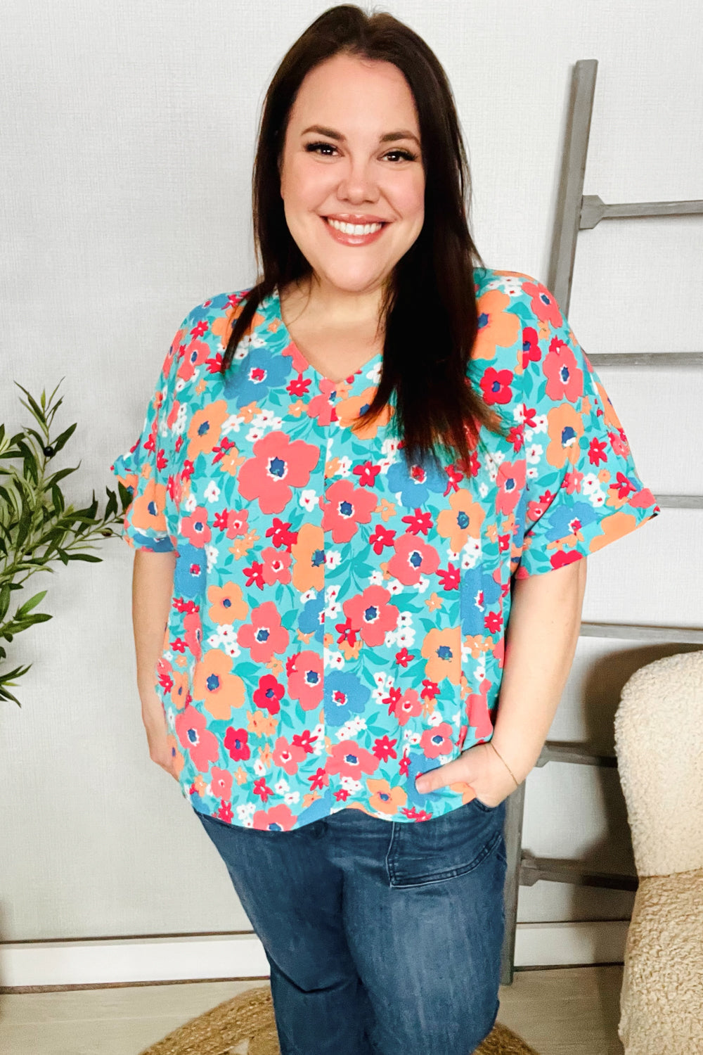Aurelia® | Under Your Spell mint floral V neck flat top