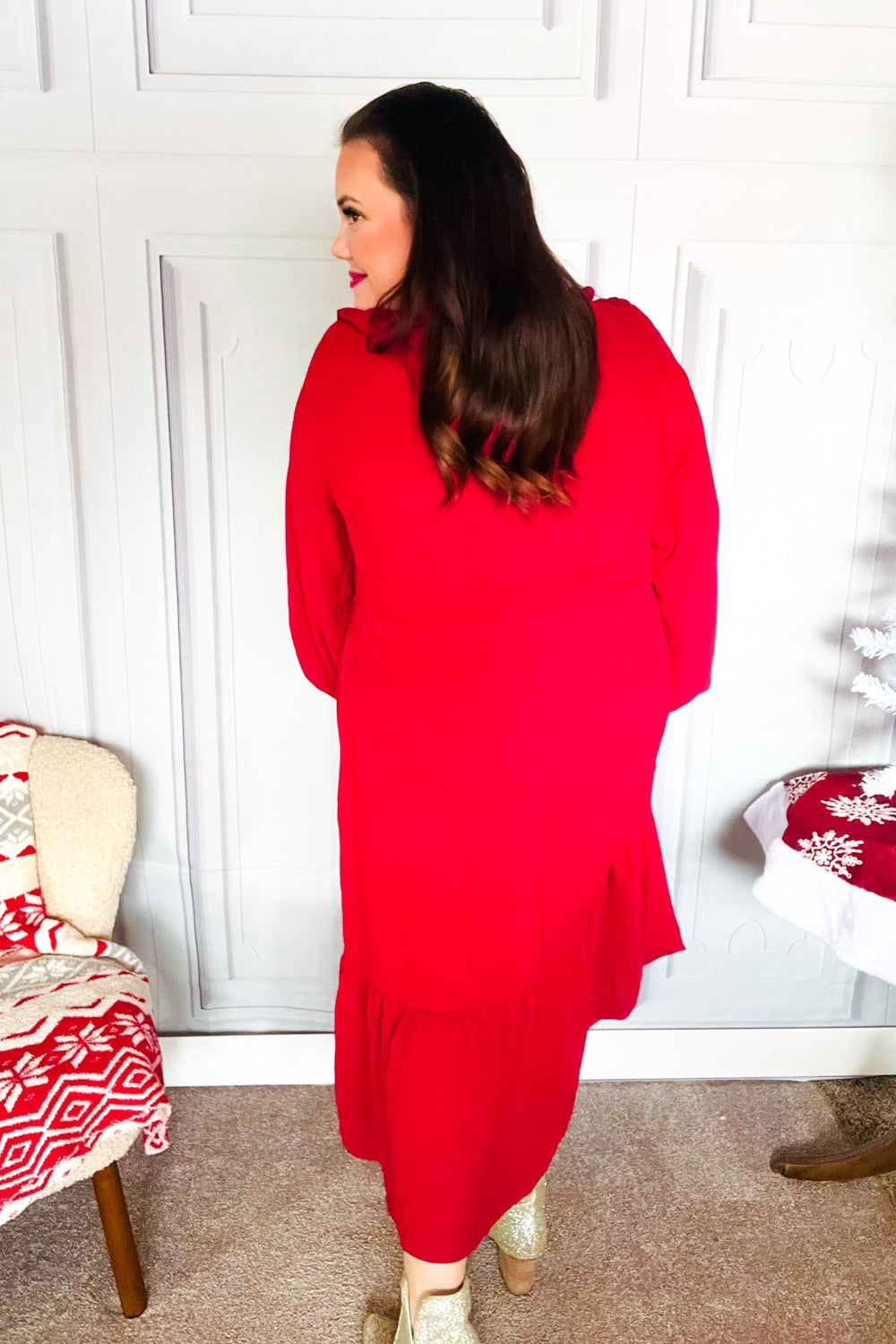 Aurelia® | Beautiful You Holiday Red midi dress with overlapping ruffles and V-neck