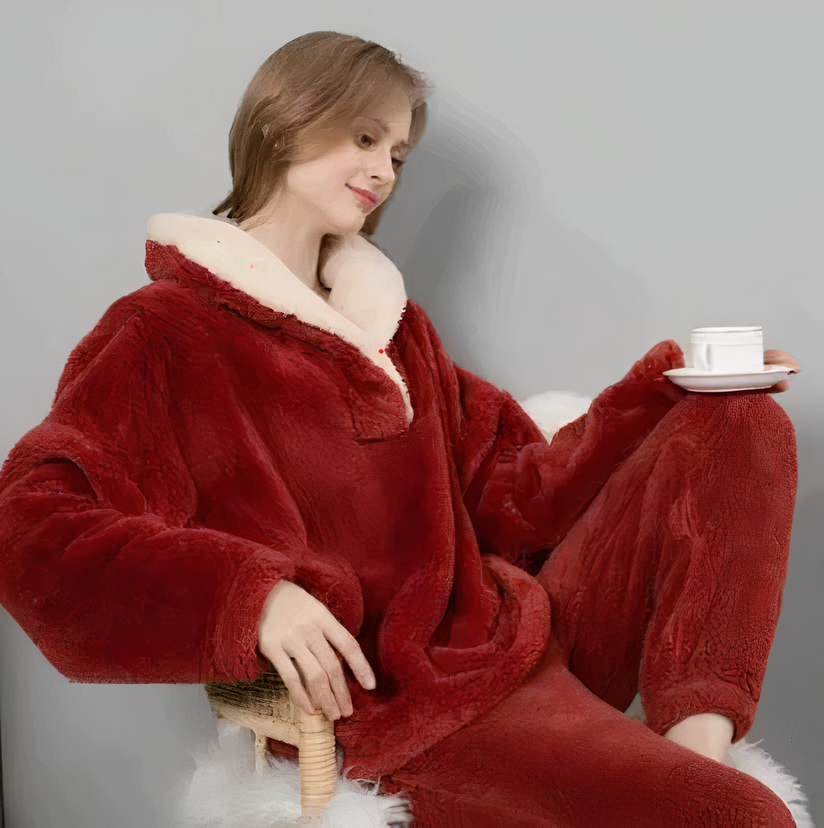 Elizabeth® | Fleece pajama set for women