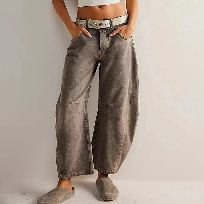 Daniela | Jeans with items for women