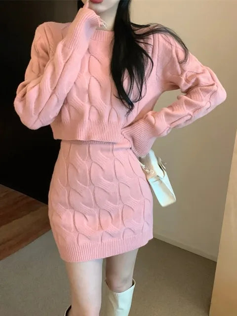Brooklyn® | Elegant 2-piece set consisting of a knitted sweater and skirt