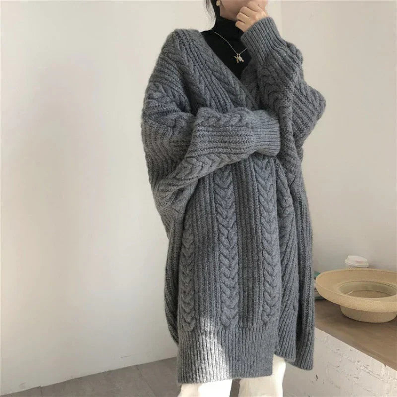 Cruz | Stylish wool cardigan in women's size