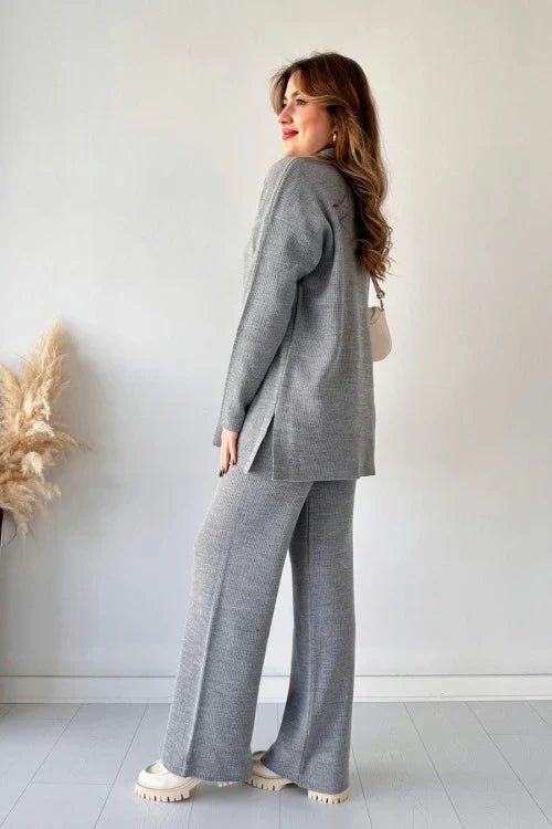 Belinda® | Stylish V-neck set