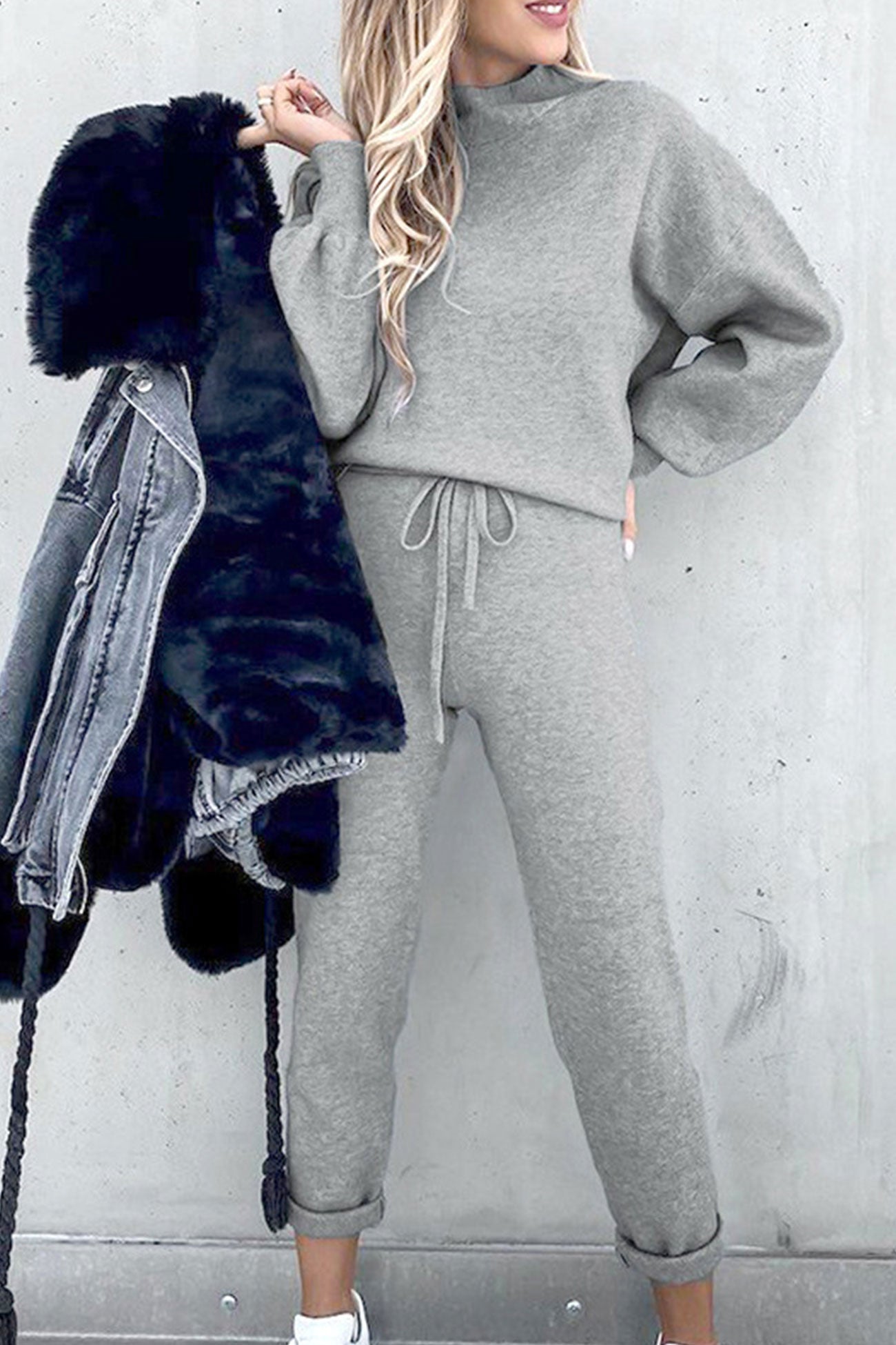 Astrid® | Long sweatshirt pants suits with stand-up collar and puff sleeves